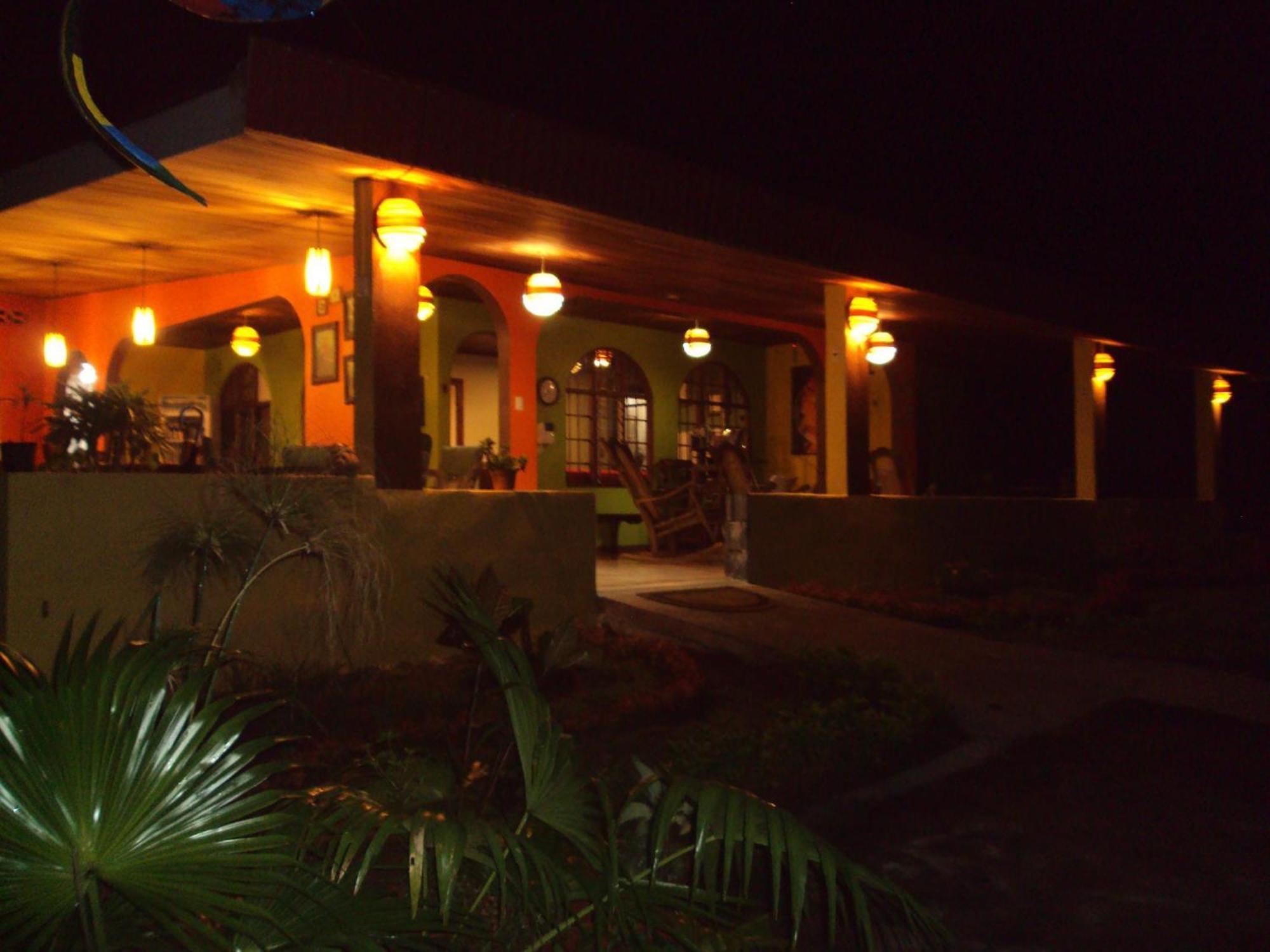 Aparthotel Villa Pacande & Rooms Pilas Eksteriør billede